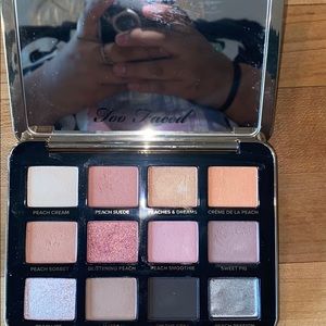 White peach pallet